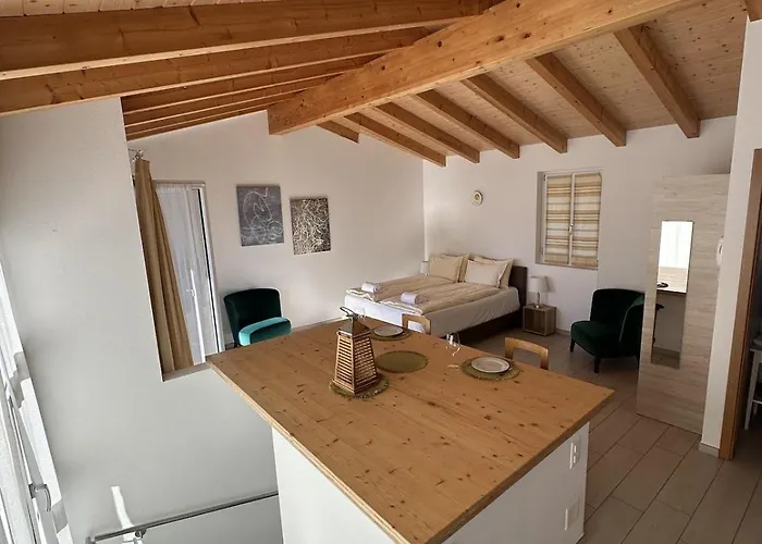 Bright Studio, Just Steps To The Ascona